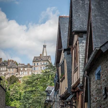 Hotel Particulier Le Mercier De Montigny -Une Nuit Sur Les Remparts- Фужер Экстерьер фото