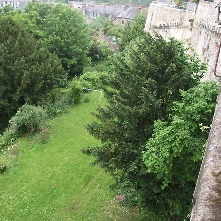 Hotel Particulier Le Mercier De Montigny -Une Nuit Sur Les Remparts- Фужер Экстерьер фото