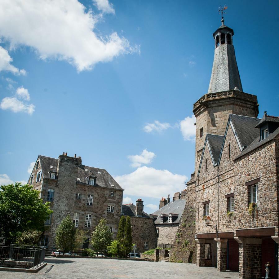 Hotel Particulier Le Mercier De Montigny -Une Nuit Sur Les Remparts- Фужер Экстерьер фото