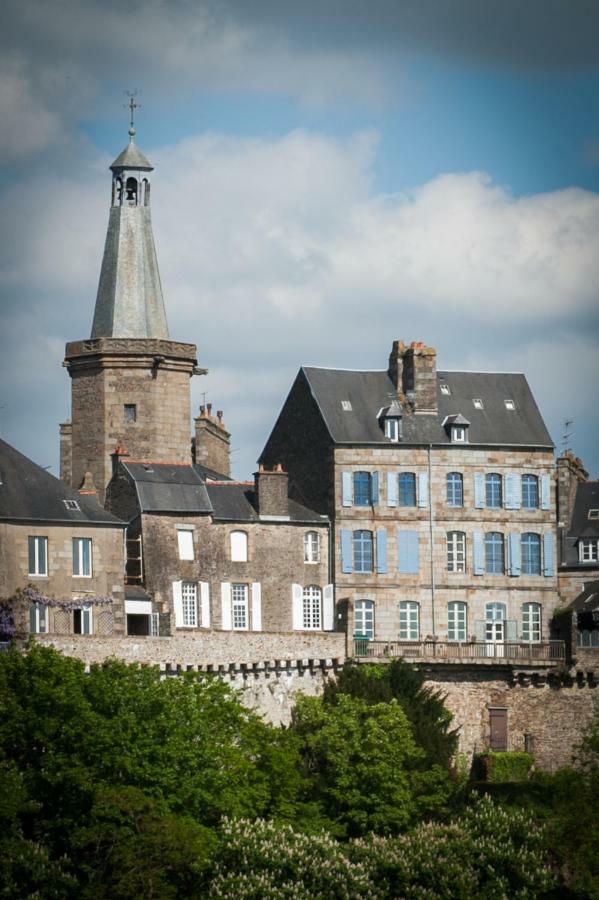 Hotel Particulier Le Mercier De Montigny -Une Nuit Sur Les Remparts- Фужер Номер фото