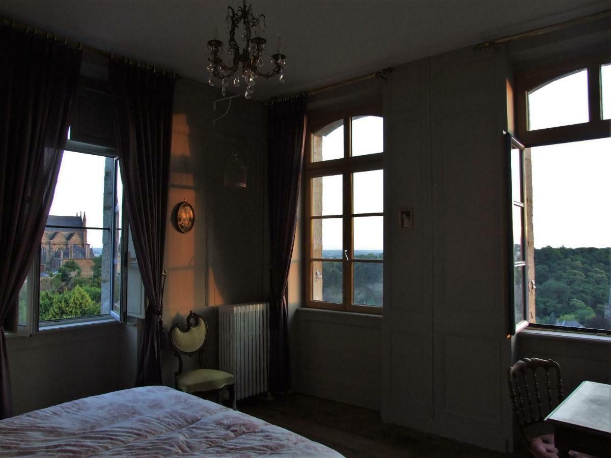 Hotel Particulier Le Mercier De Montigny -Une Nuit Sur Les Remparts- Фужер Экстерьер фото
